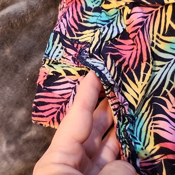 Wonder nation floral short Size L - Picture 3 of 6